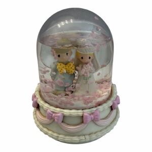 Precious Moments Musical Bride & Groom Cake Snow Globe Vintage